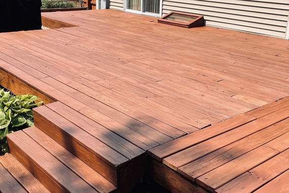 Deck Staining & Refinishing